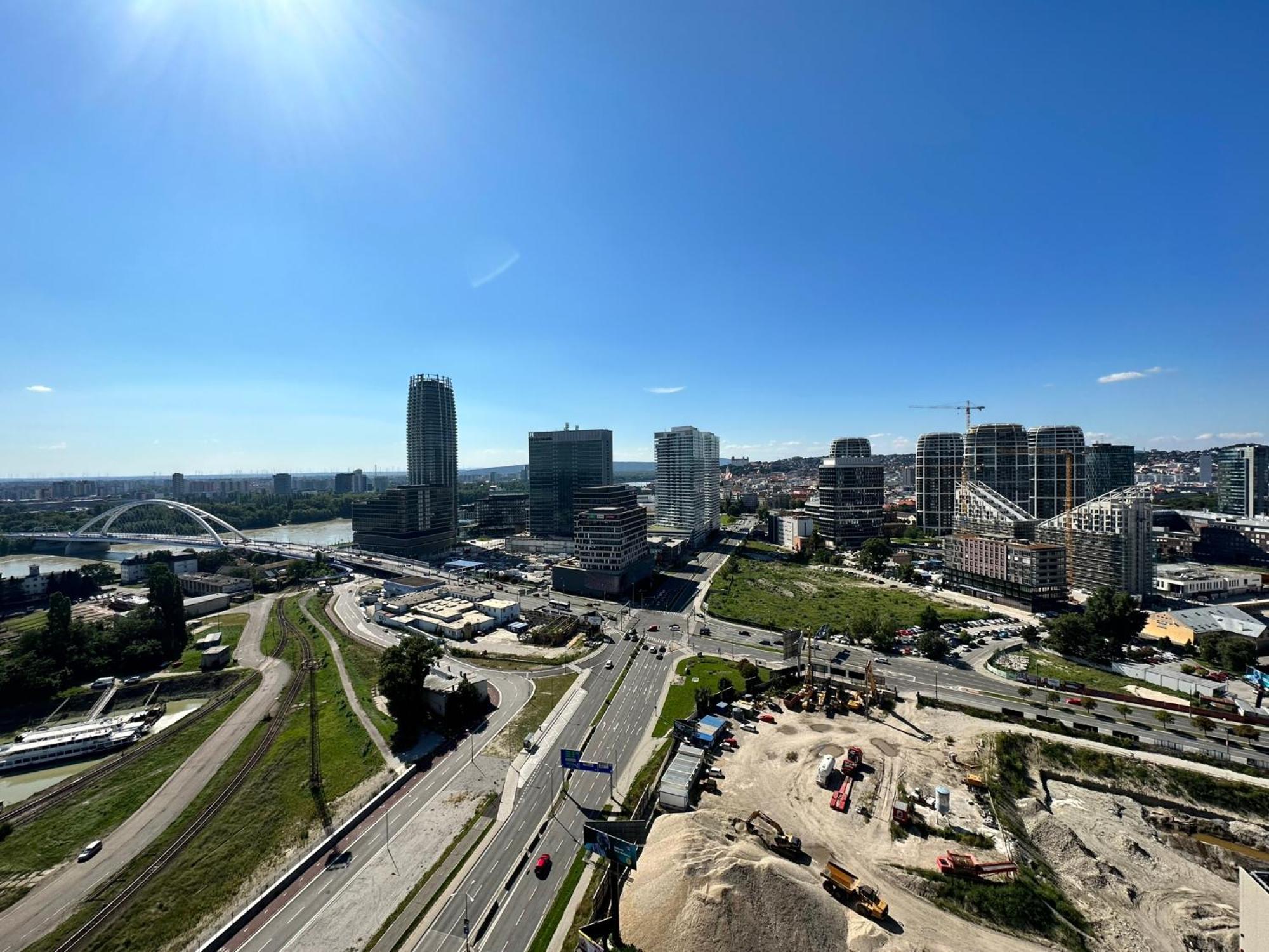 Vyhlad Na Mesto, 24. Poschodie, Free Parking Bratislava Exterior foto