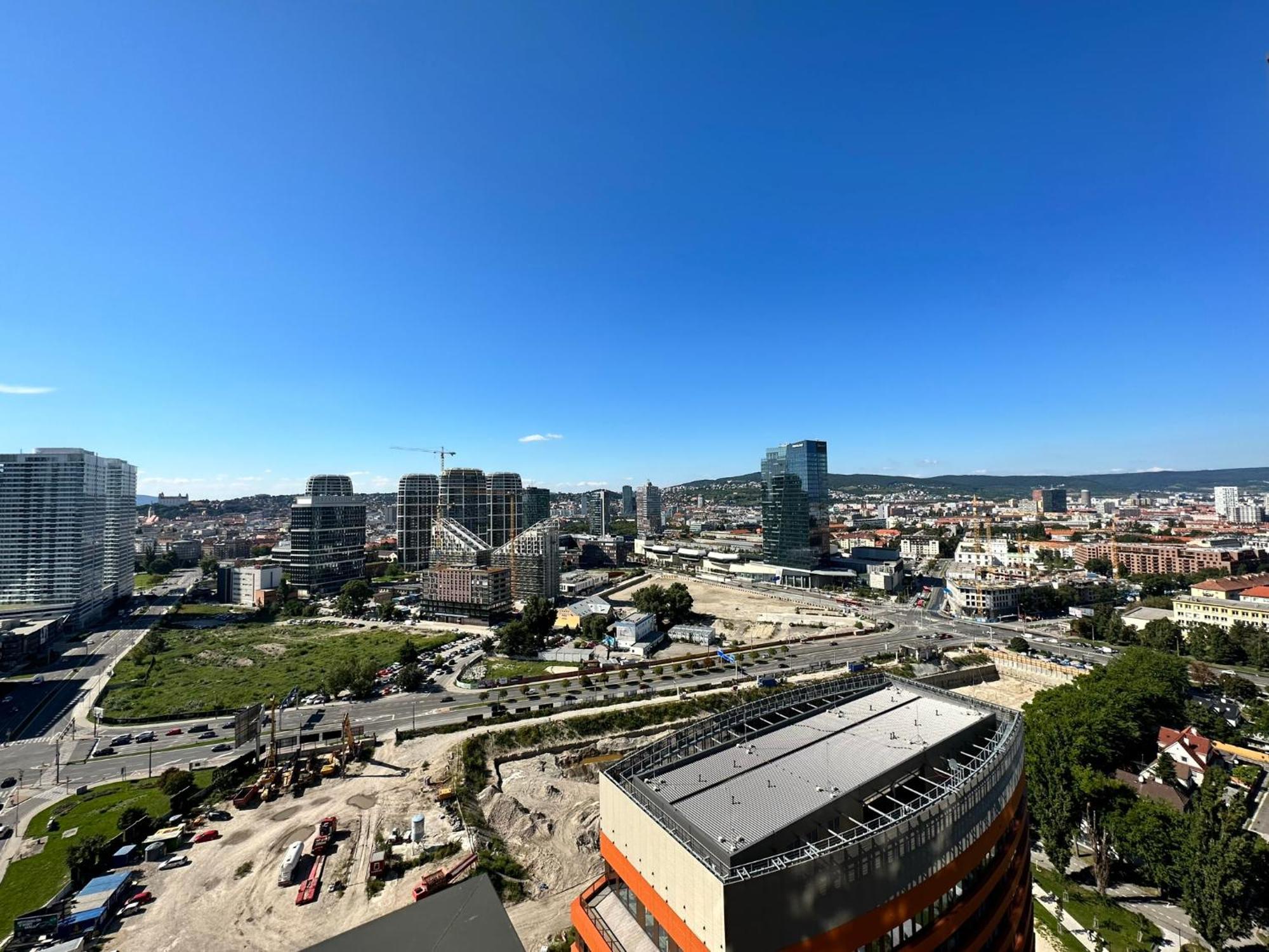 Vyhlad Na Mesto, 24. Poschodie, Free Parking Bratislava Exterior foto